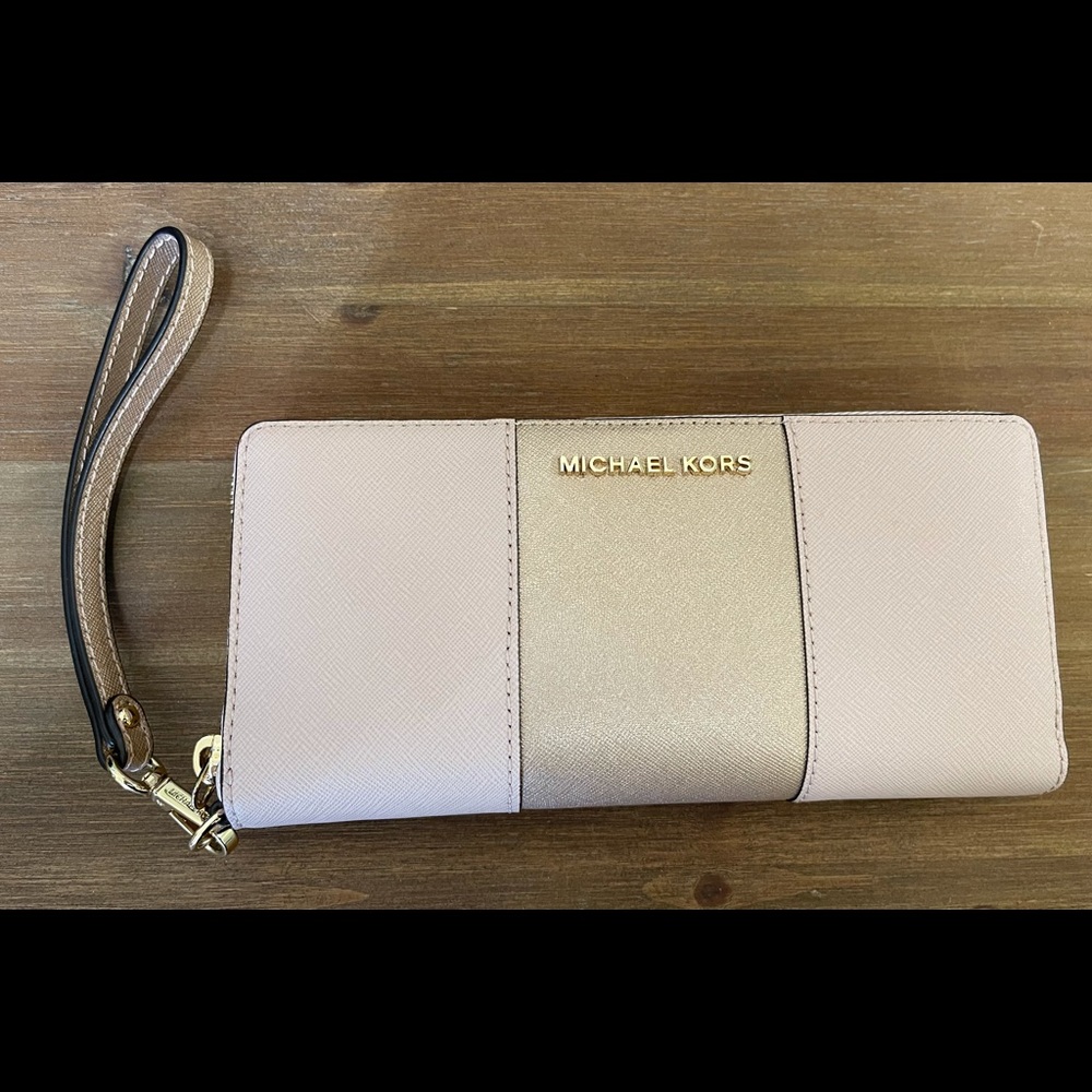 Michael Kors Wallet wristlet ballet pink with hold accents NWOT